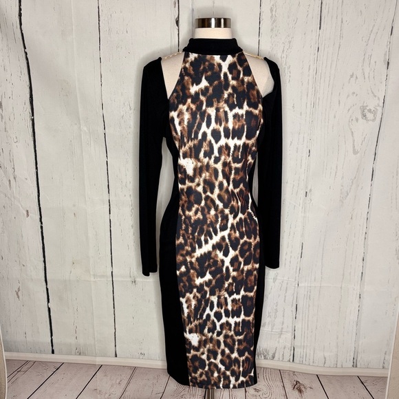 Dresses & Skirts - Chic Black and White Top